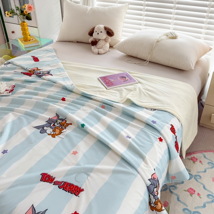 91家纺网 家纺一手货源 找家纺 彩象树家纺 2025新款猫和老鼠系列凉感夏被被子被芯 好友记