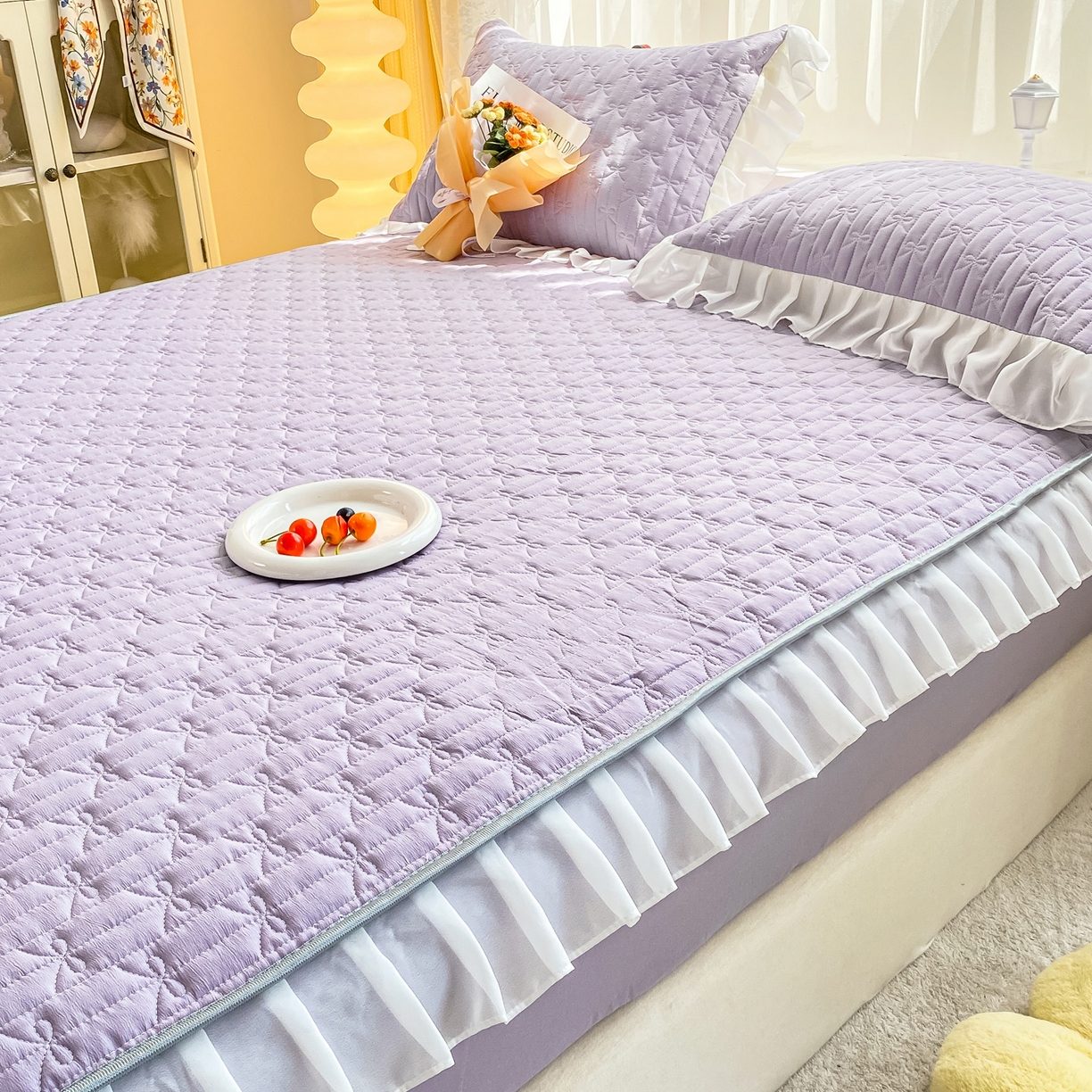 91家纺网 家纺一手货源 找家纺 眠势力 2025新款韩版花边夹棉床笠单件公主风四季款床垫保护套床罩 纯色系-优雅紫