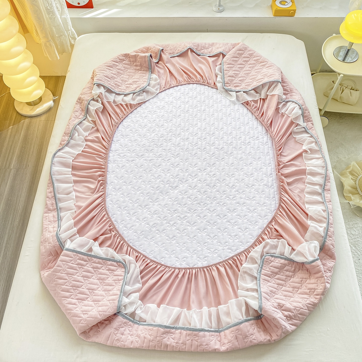 91家纺网 家纺一手货源 找家纺 眠势力 2025新款韩版花边夹棉床笠单件公主风四季款床垫保护套床罩 纯色系-蜜桃粉