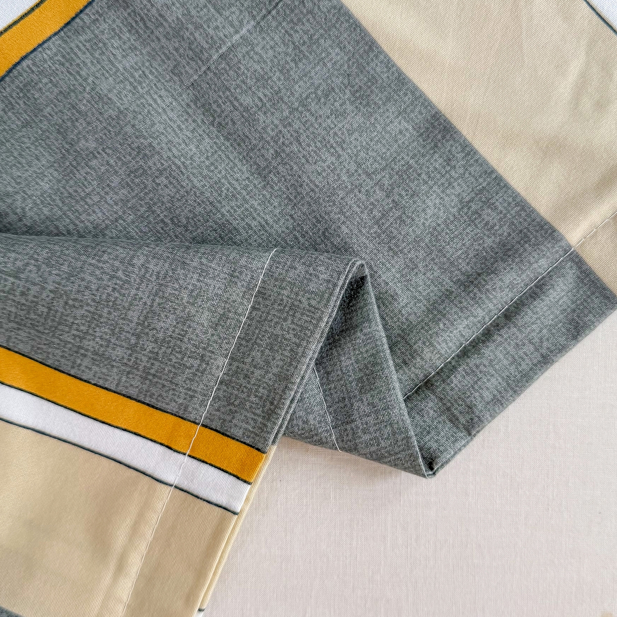 91家纺网 家纺一手货源 找家纺 亿佳人 芦荟棉枕套磨毛化纤枕套48*74cm 城市优格