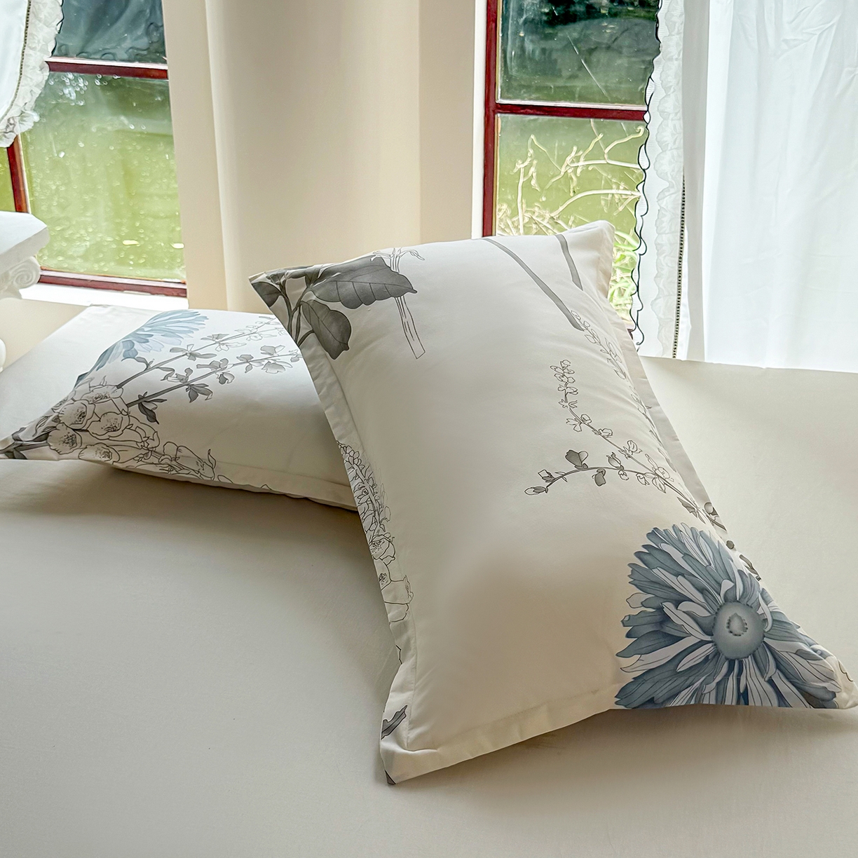 91家纺网 家纺一手货源 找家纺 亿佳人 芦荟棉枕套磨毛化纤枕套48*74cm 似水流年