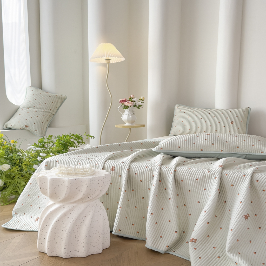 91家纺网 家纺一手货源 找家纺 （总）橘夏家纺 2025新款莱赛尔天丝轻奢风多功能床盖三件套软凉席盖毯 