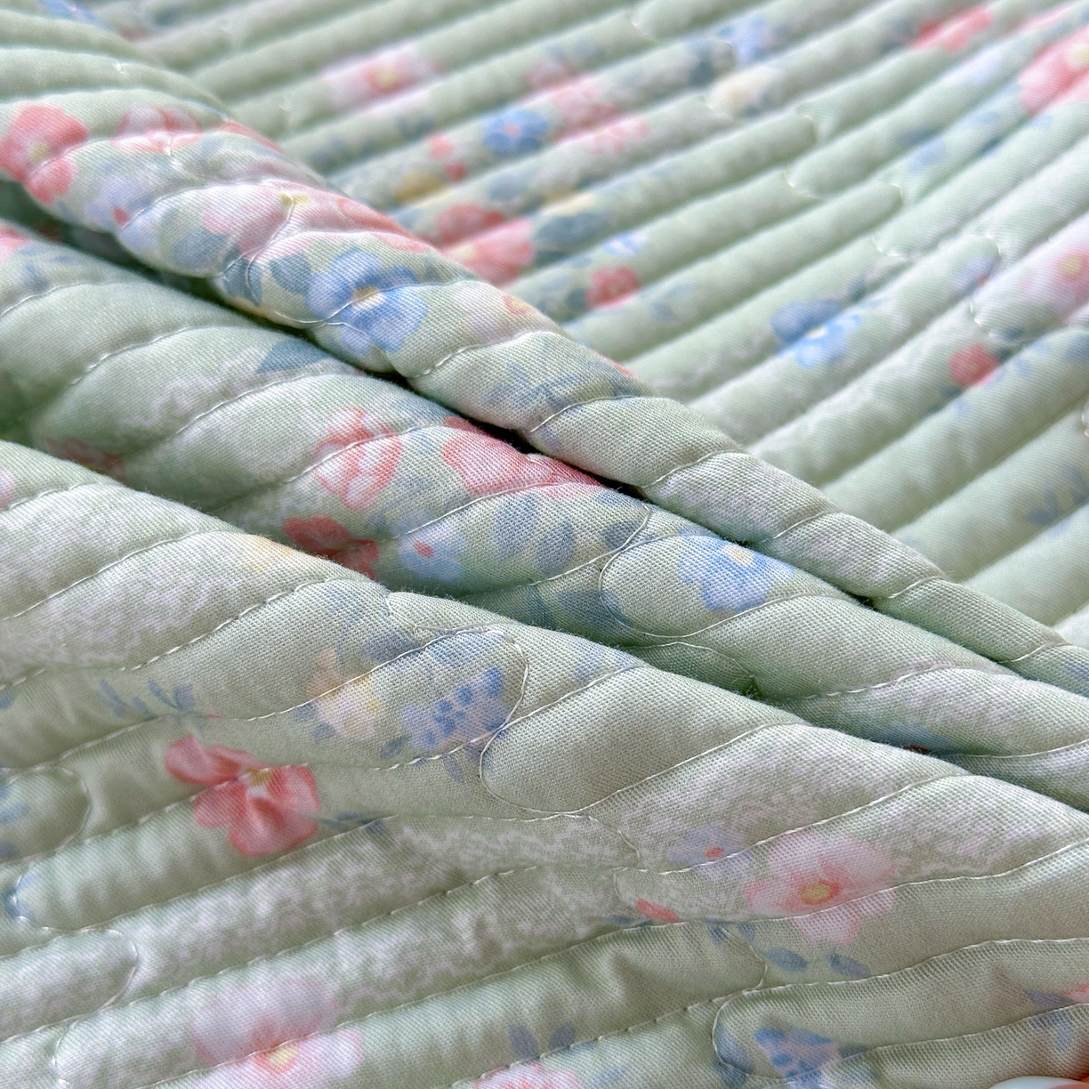 91家纺网 家纺一手货源 找家纺 橘夏家纺 2025新款莱赛尔天丝轻奢风多功能床盖三件套软凉席盖毯  梦幻-绿