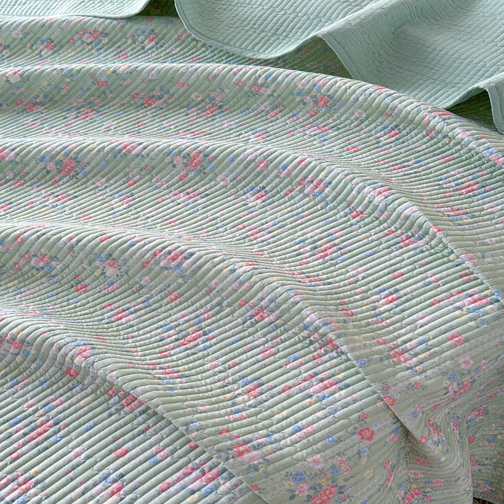 91家纺网 家纺一手货源 找家纺 橘夏家纺 2025新款莱赛尔天丝轻奢风多功能床盖三件套软凉席盖毯  梦幻-绿