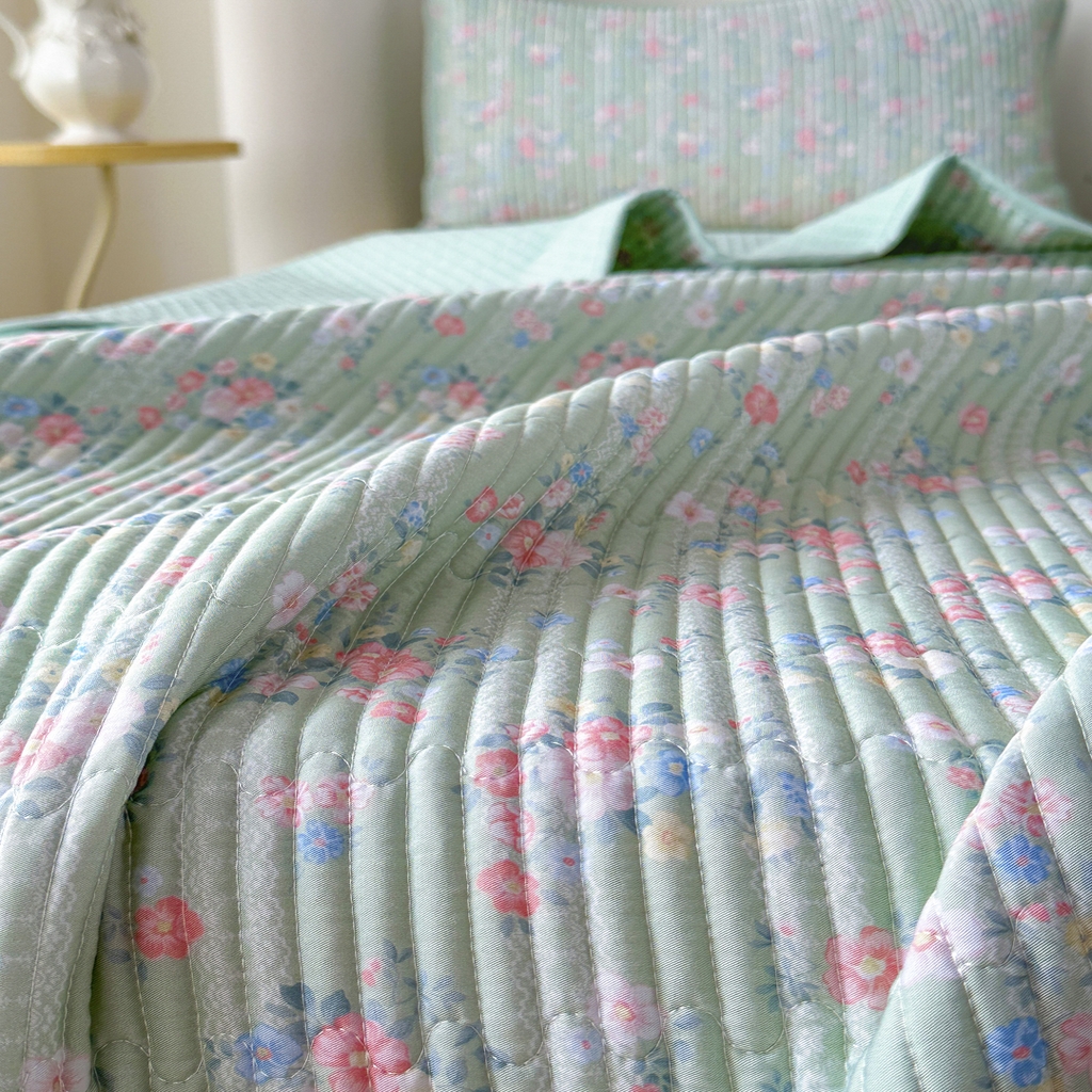 91家纺网 家纺一手货源 找家纺 橘夏家纺 2025新款莱赛尔天丝轻奢风多功能床盖三件套软凉席盖毯  梦幻-绿