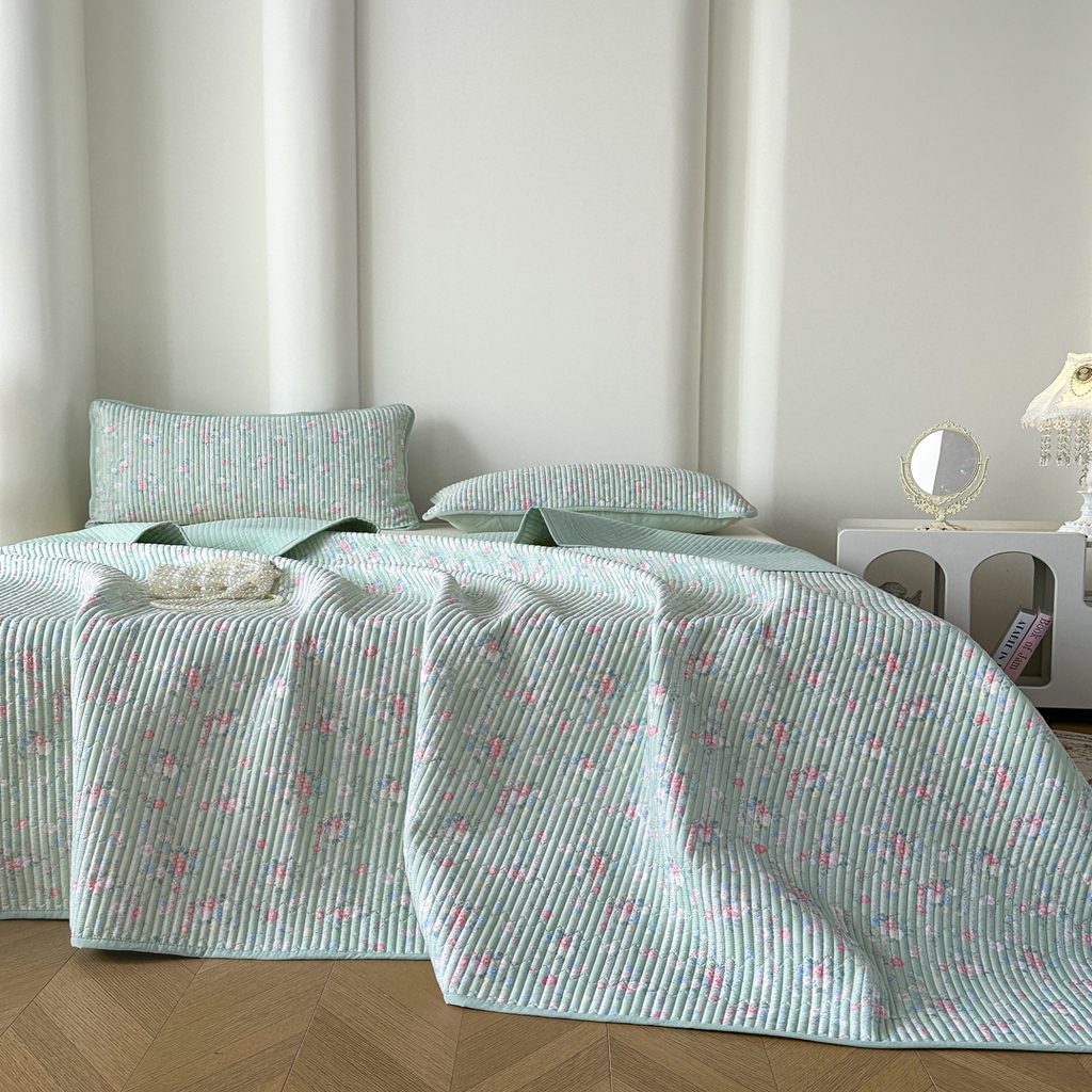 91家纺网 家纺一手货源 找家纺 橘夏家纺 2025新款莱赛尔天丝轻奢风多功能床盖三件套软凉席盖毯  梦幻-绿