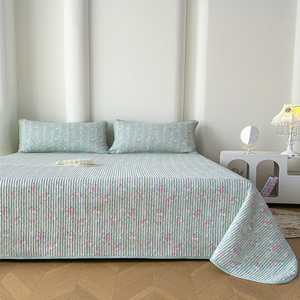 91家纺网 家纺一手货源 找家纺 橘夏家纺 2025新款莱赛尔天丝轻奢风多功能床盖三件套软凉席盖毯  梦幻-绿