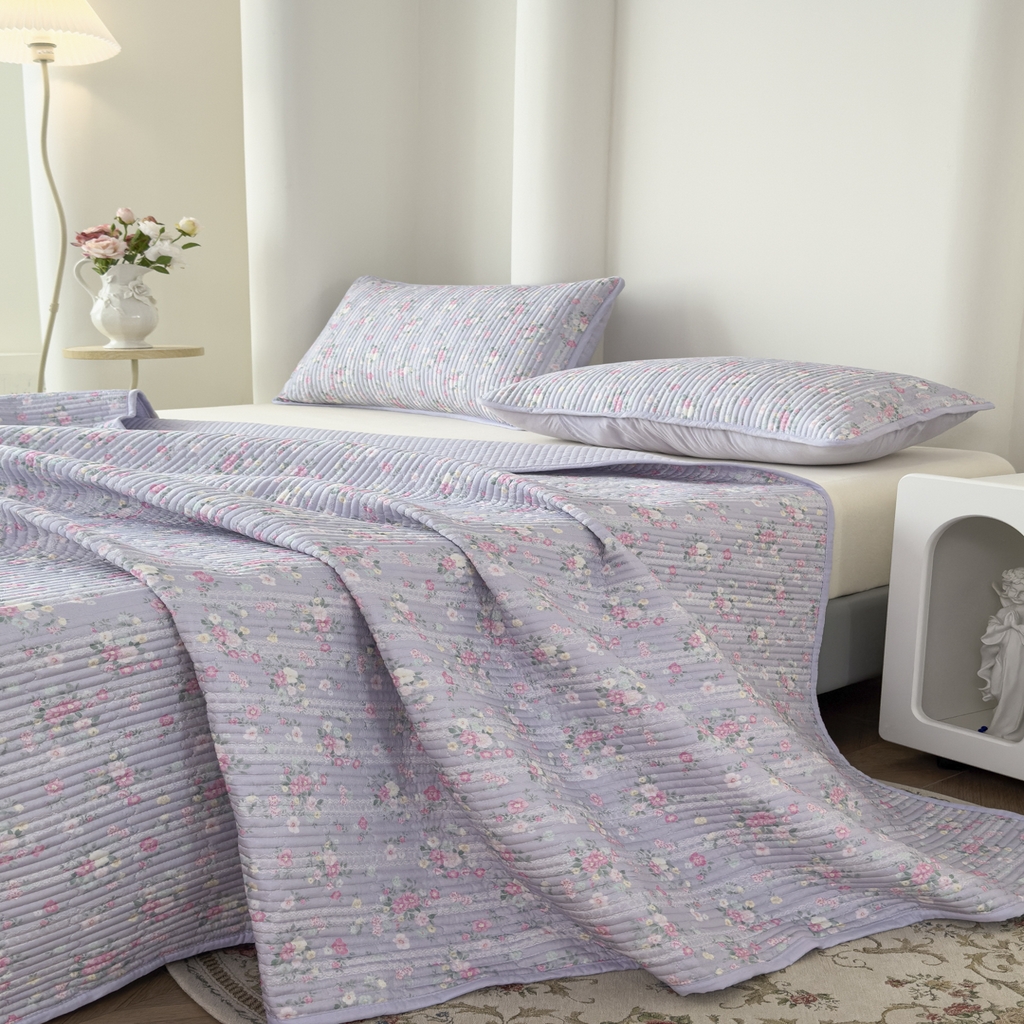 91家纺网 家纺一手货源 找家纺 橘夏家纺 2025新款莱赛尔天丝轻奢风多功能床盖三件套软凉席盖毯  梦幻紫