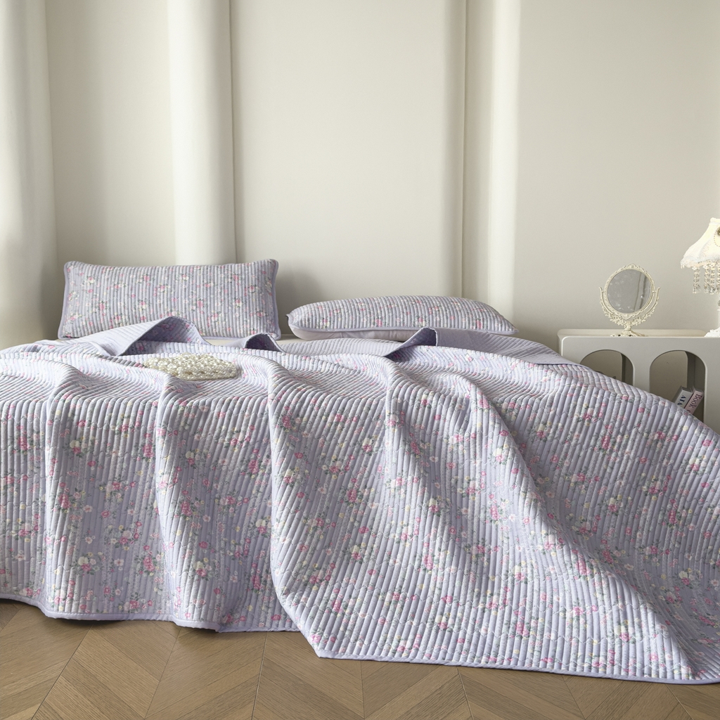 91家纺网 家纺一手货源 找家纺 橘夏家纺 2025新款莱赛尔天丝轻奢风多功能床盖三件套软凉席盖毯  梦幻紫