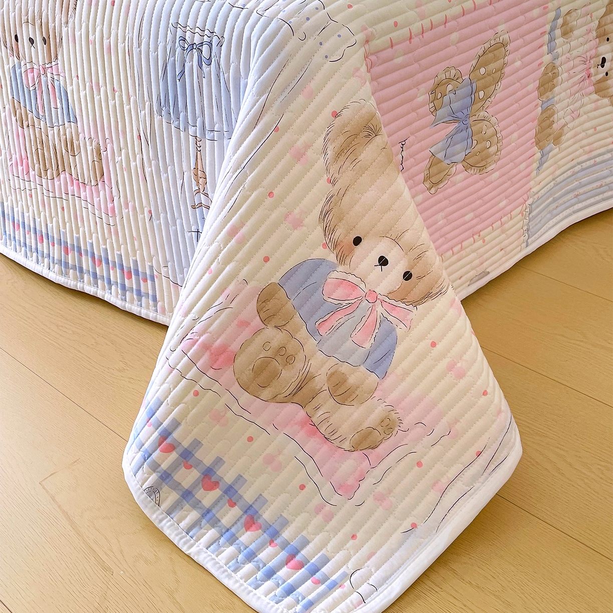 91家纺网 家纺一手货源 找家纺 （总）金鑫汇家纺2025新款A类全棉绗缝夹棉印花床盖