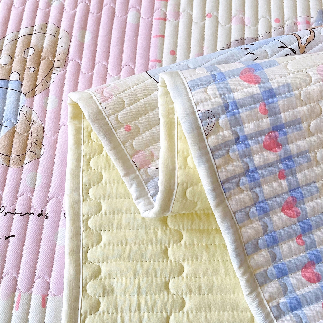 91家纺网 家纺一手货源 找家纺 （总）金鑫汇家纺2025新款A类全棉绗缝夹棉印花床盖