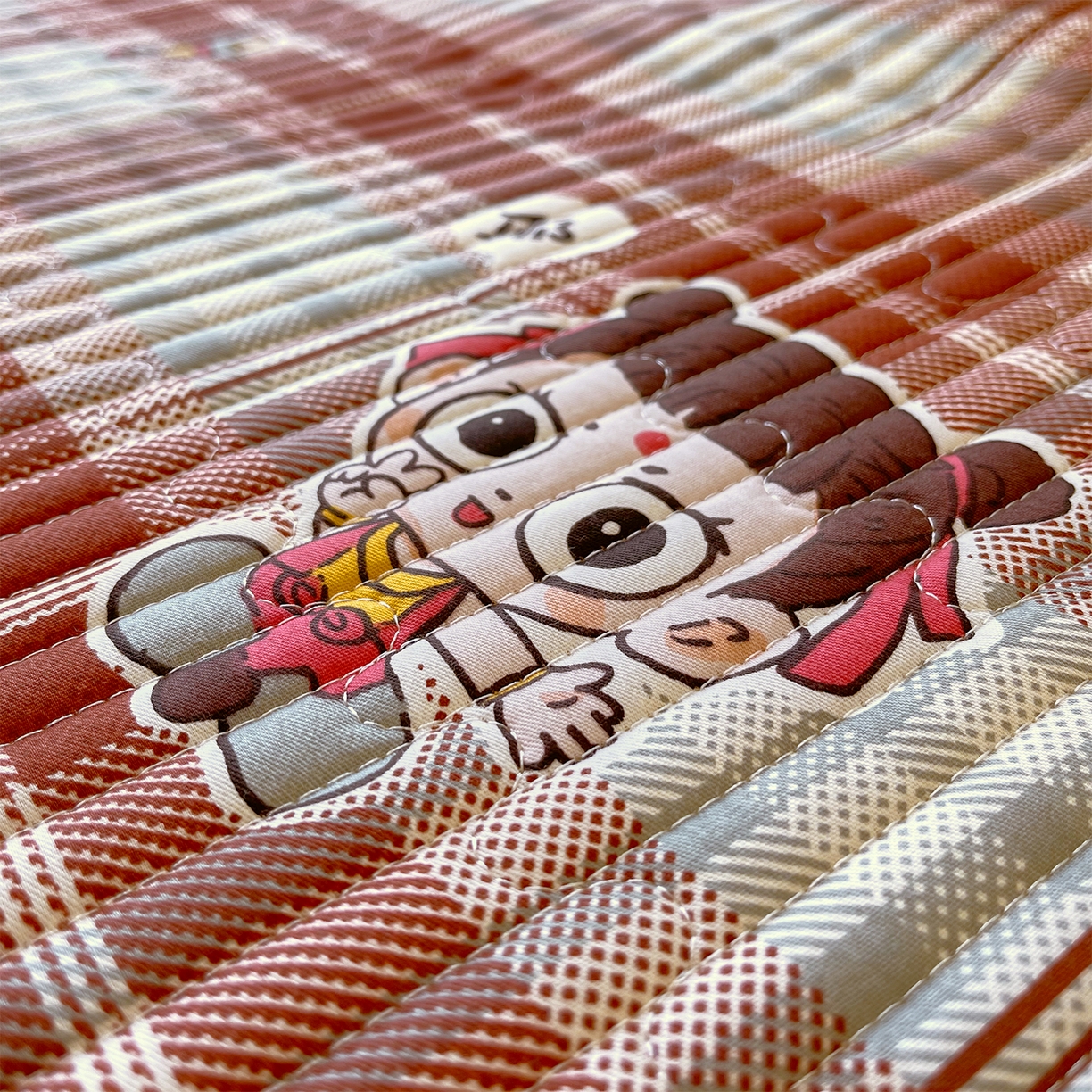 91家纺网 家纺一手货源 找家纺 金鑫汇家纺2025新款A类全棉绗缝夹棉印花床盖 传奇哪吒·棕