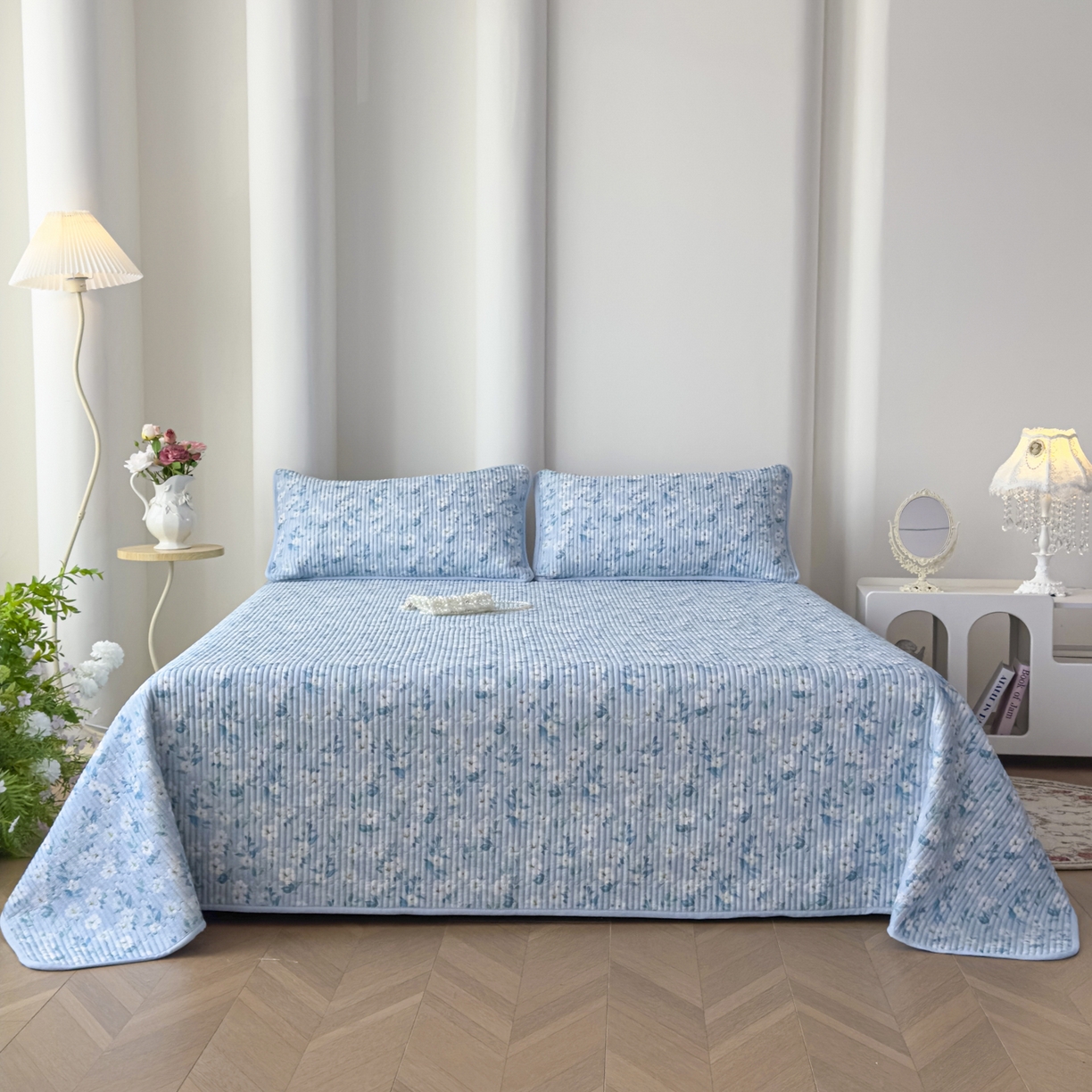 91家纺网 家纺一手货源 找家纺 橘夏家纺 2025新款莱赛尔天丝轻奢风多功能床盖三件套软凉席盖毯  清雅-兰