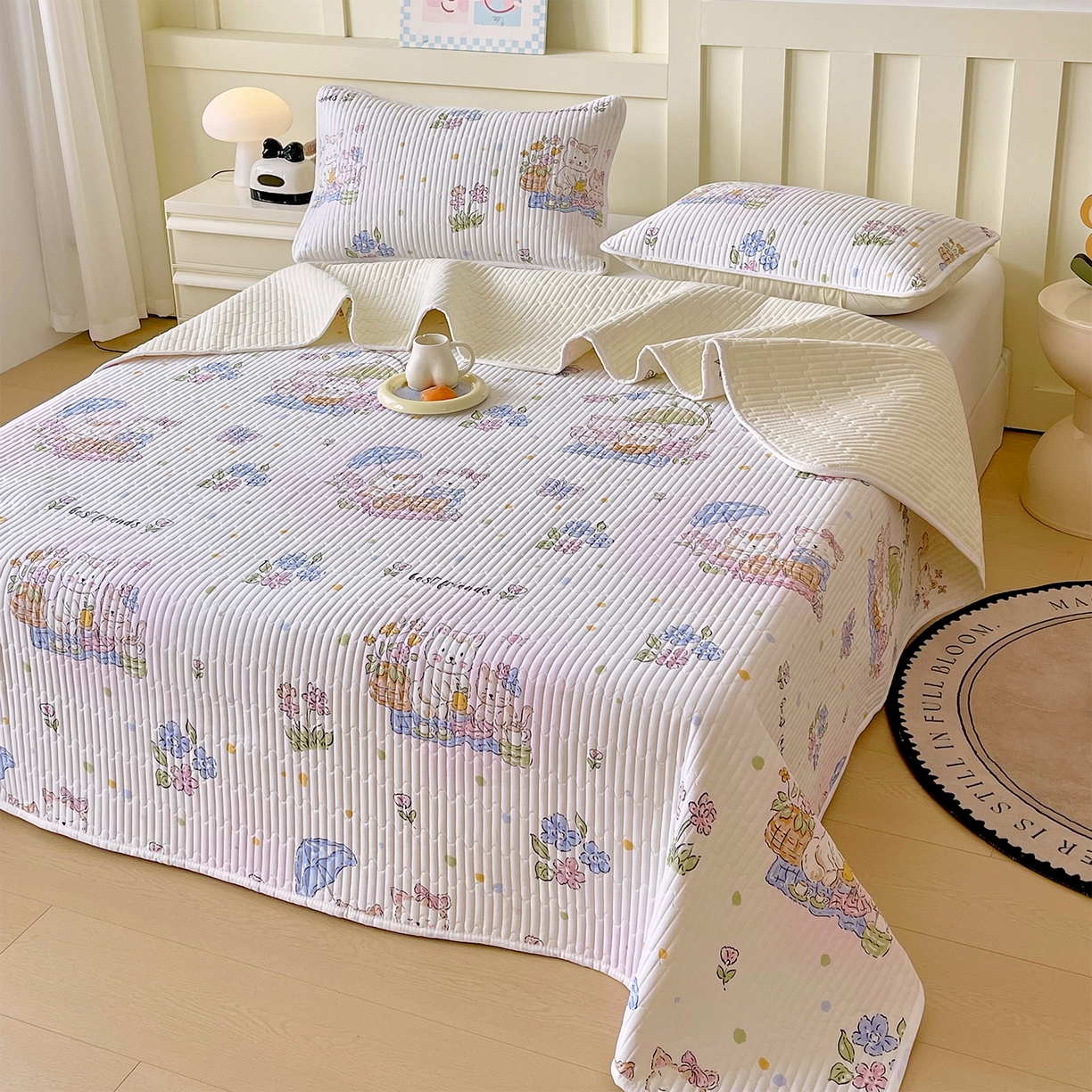 91家纺网 家纺一手货源 找家纺 金鑫汇家纺2025新款A类全棉绗缝夹棉印花床盖 喵喵日记