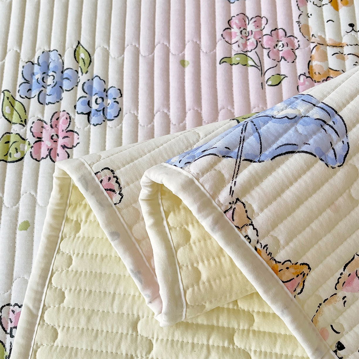 91家纺网 家纺一手货源 找家纺 金鑫汇家纺2025新款A类全棉绗缝夹棉印花床盖 喵喵日记