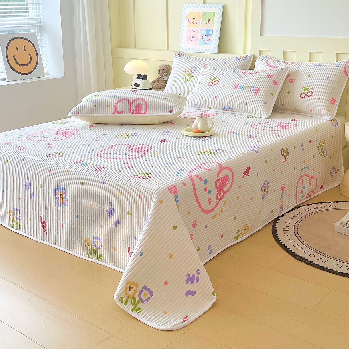 91家纺网 家纺一手货源 找家纺 金鑫汇家纺2025新款A类全棉绗缝夹棉印花床盖 奇趣小兔