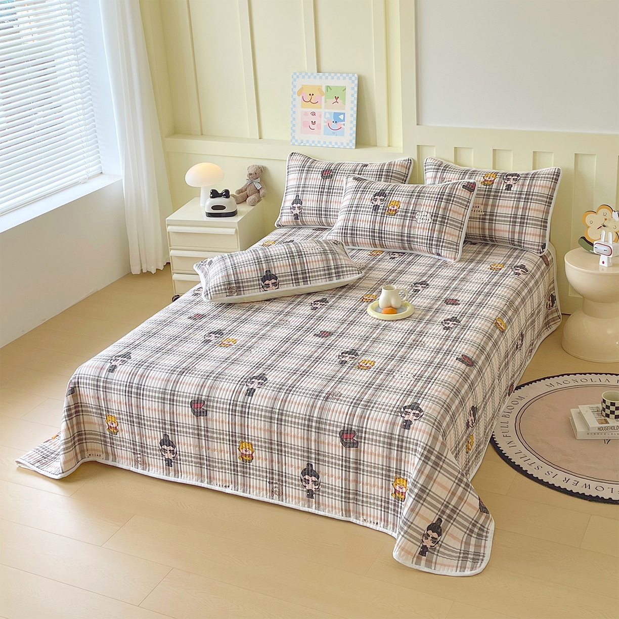 91家纺网 家纺一手货源 找家纺 金鑫汇家纺2025新款A类全棉绗缝夹棉印花床盖 无畏申公豹·咖