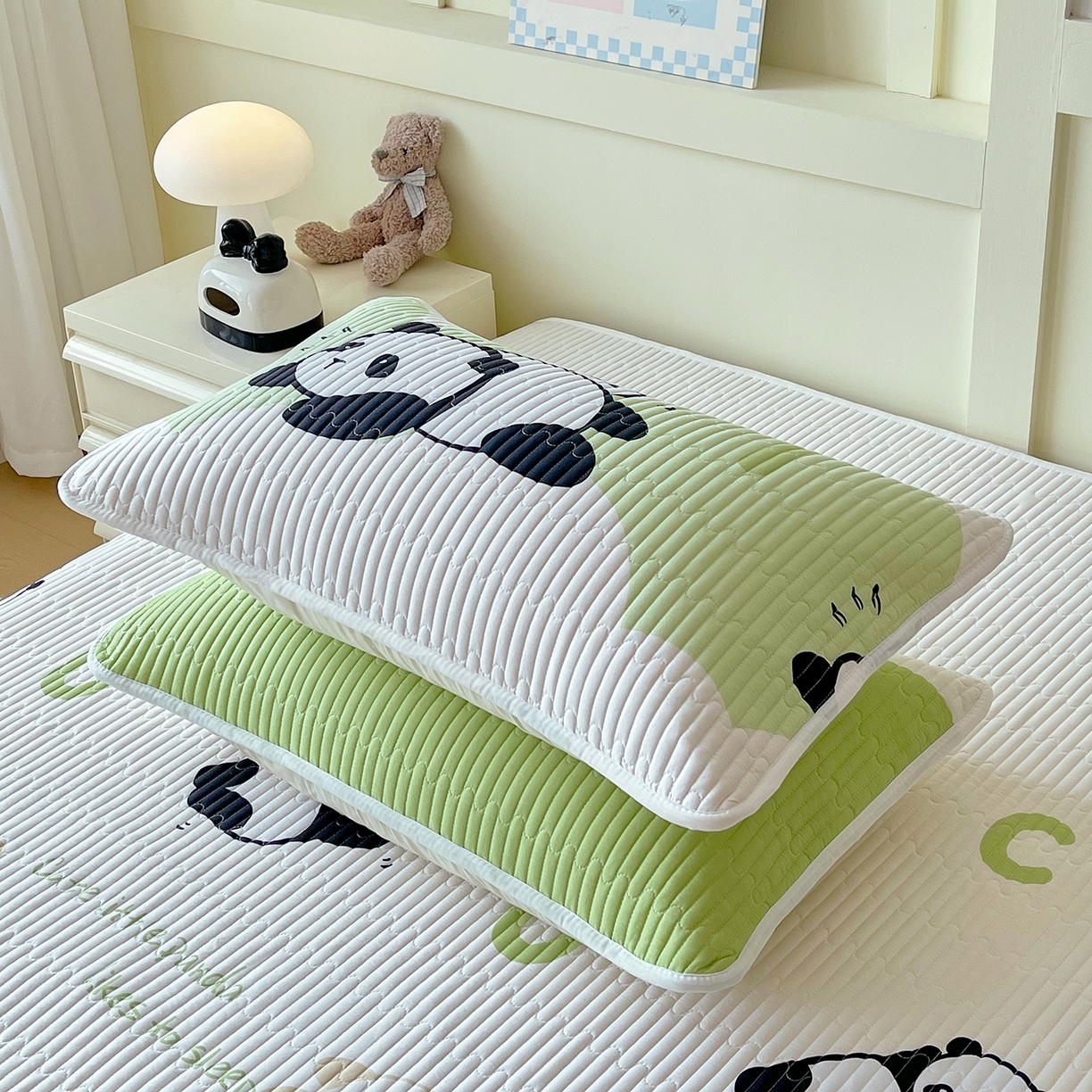 91家纺网 家纺一手货源 找家纺 金鑫汇家纺 2025新款A类全绗缝夹棉印花枕套 可爱熊猫