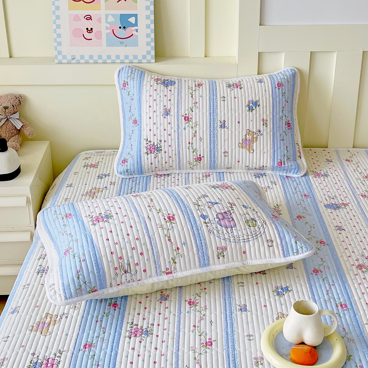 91家纺网 家纺一手货源 找家纺 金鑫汇家纺 2025新款A类全绗缝夹棉印花枕套 快乐萌兔