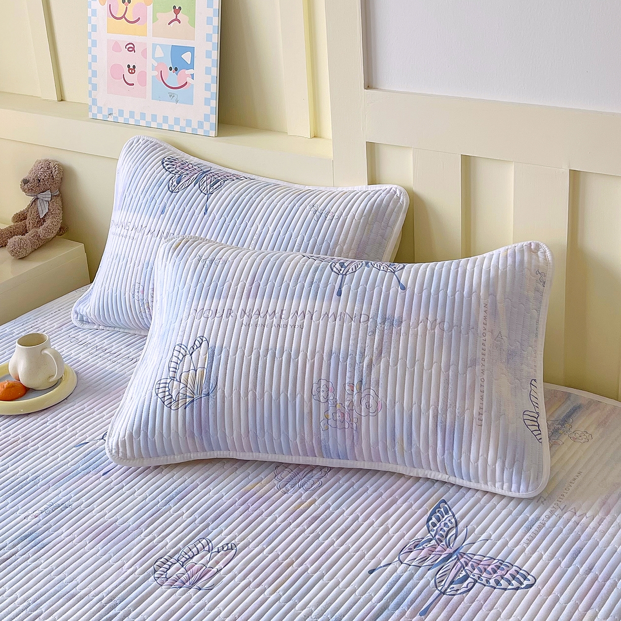 91家纺网 家纺一手货源 找家纺 金鑫汇家纺 2025新款A类全绗缝夹棉印花枕套 梦蝶