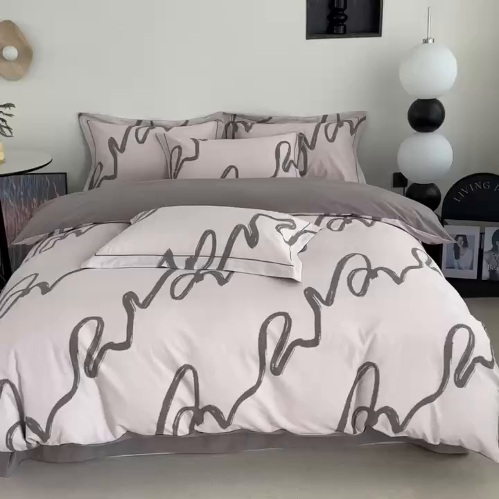 91家纺网 家纺一手货源 找家纺 艾迪尚家纺 2025新款生态全棉纯棉磨毛印花四件套 时光-灰