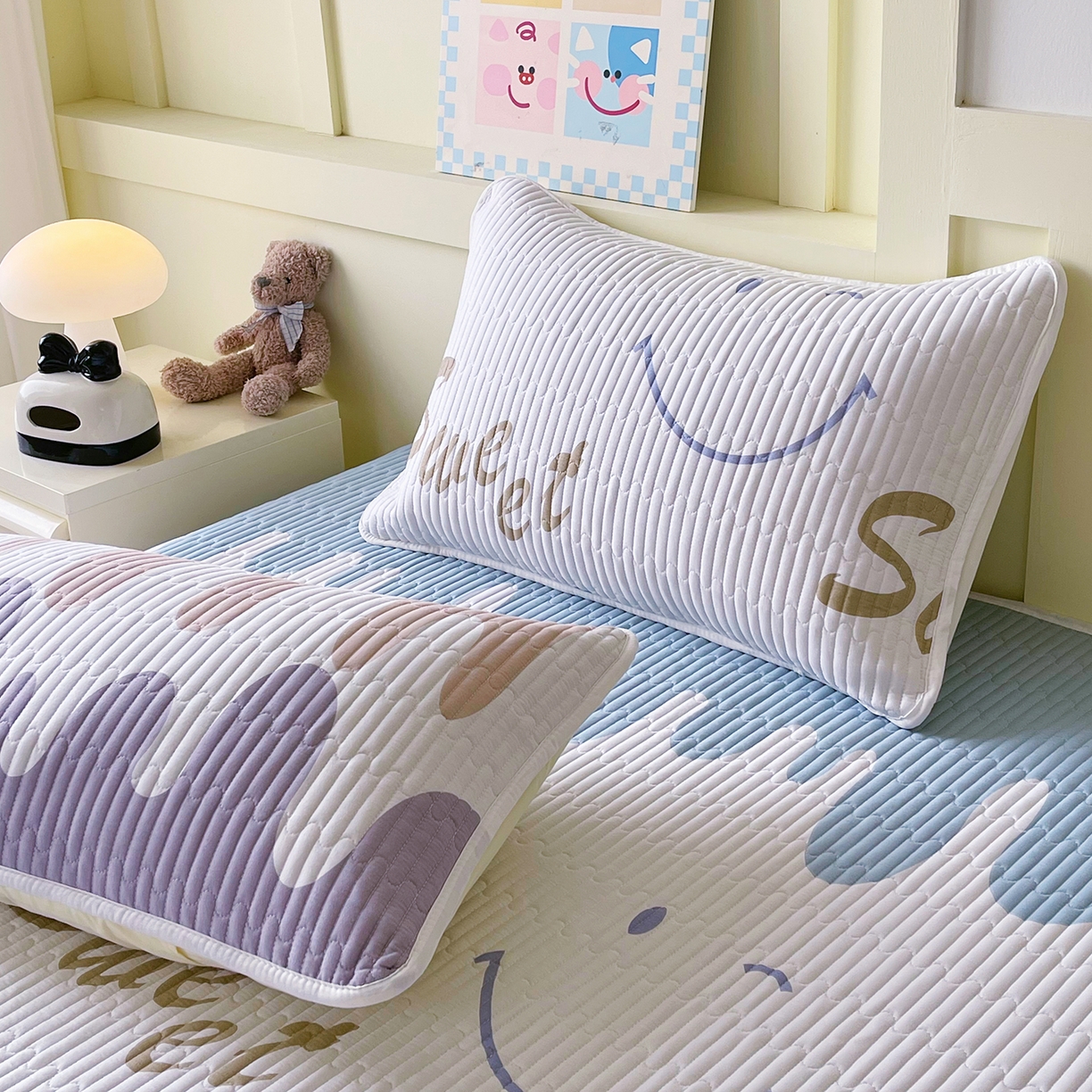 91家纺网 家纺一手货源 找家纺 金鑫汇家纺 2025新款A类全绗缝夹棉印花枕套 奶油粉