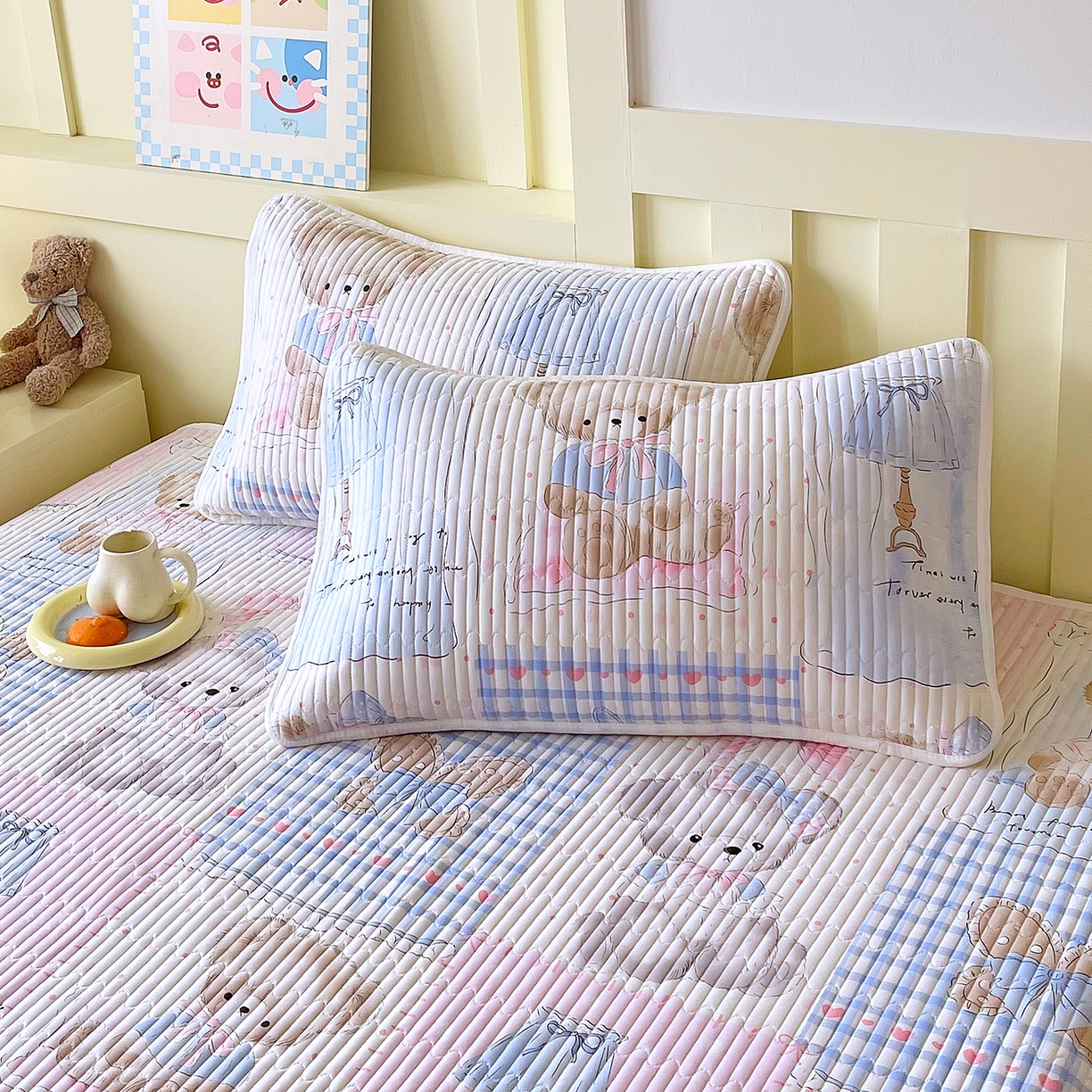 91家纺网 家纺一手货源 找家纺 金鑫汇家纺 2025新款A类全绗缝夹棉印花枕套 熊熊精灵