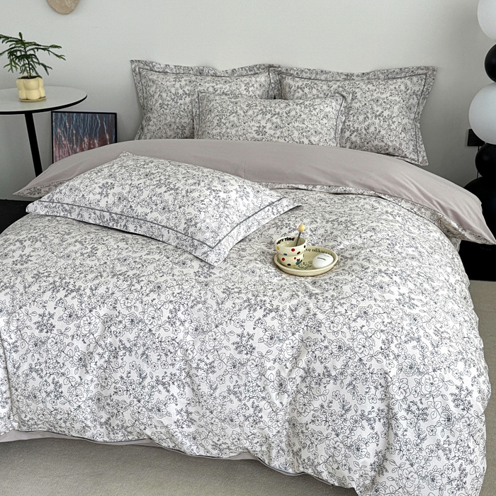 91家纺网 家纺一手货源 找家纺 艾迪尚家纺 2025新款生态全棉纯棉磨毛印花四件套 樱花雪-灰