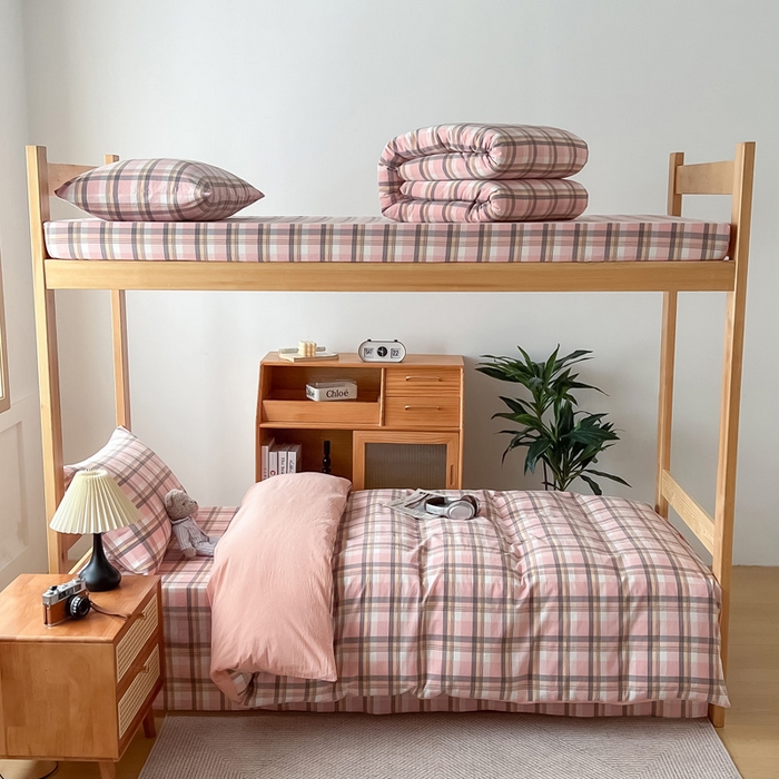 91家纺网 家纺一手货源 找家纺 鸣升家纺 2025新款全棉纯棉色织水洗棉学生宿舍床三件套上下铺三件套六件套 莫妮卡粉