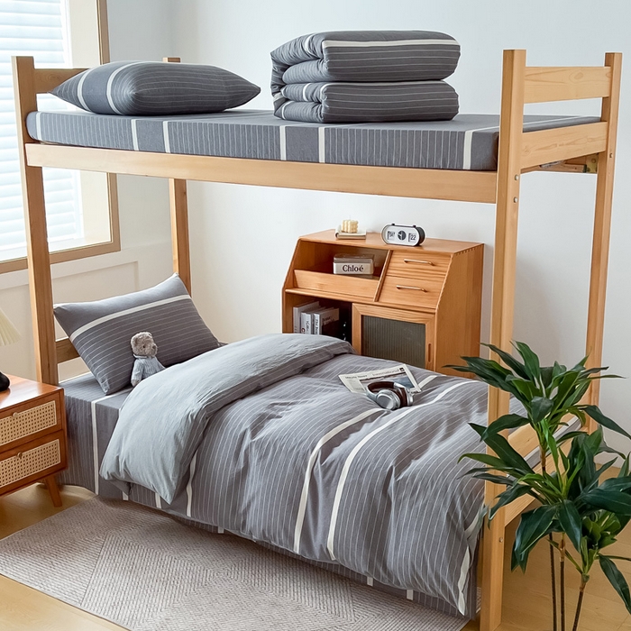 91家纺网 家纺一手货源 找家纺 鸣升家纺 2025新款全棉纯棉色织水洗棉学生宿舍床三件套上下铺三件套六件套 灰条