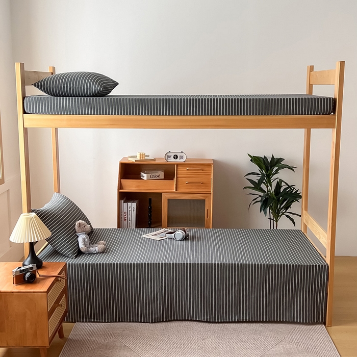 91家纺网 家纺一手货源 找家纺 鸣升家纺 2025新款全棉纯棉色织水洗棉学生宿舍床三件套上下铺三件套六件套 中灰条