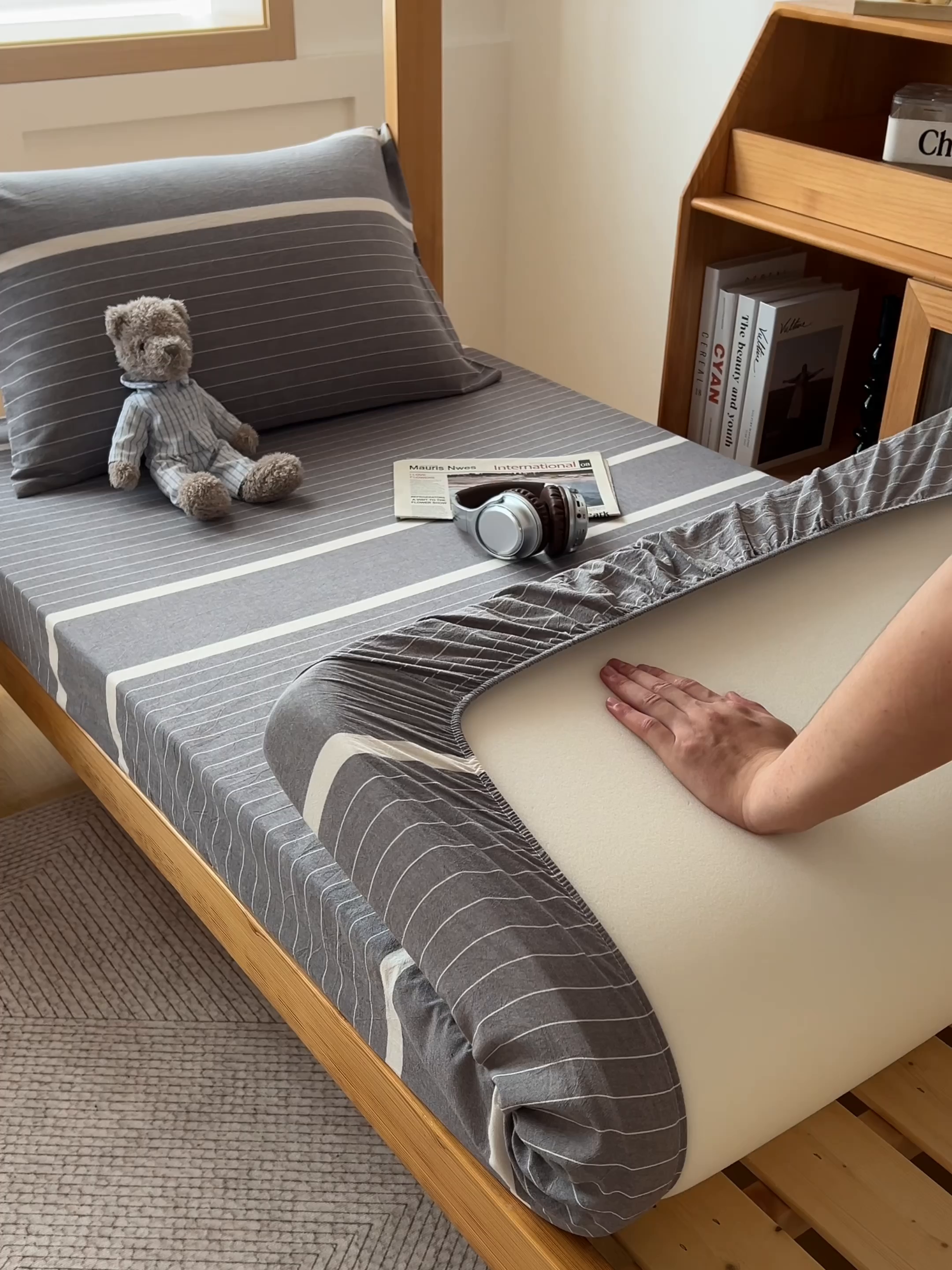 91家纺网 家纺一手货源 找家纺 鸣升家纺 2025新款全棉纯棉色织水洗棉学生宿舍床三件套上下铺三件套六件套 灰条