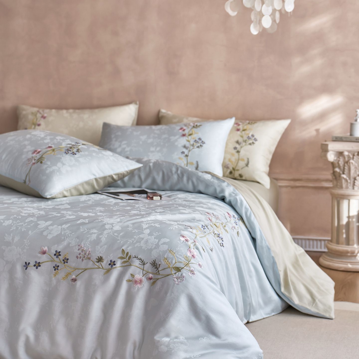 91家纺网 家纺一手货源 找家纺 初拾 2025新款100s全棉提花刺绣系列—花步巷 花步巷-海边蓝