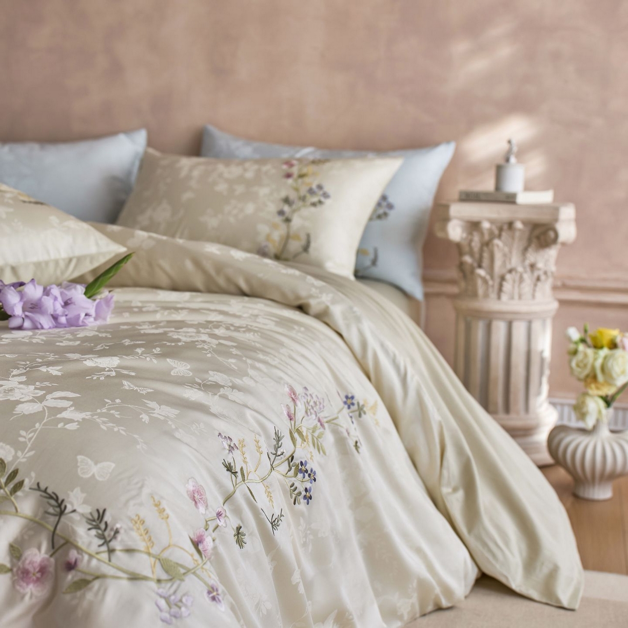 91家纺网 家纺一手货源 找家纺 初拾 2025新款100s全棉提花刺绣系列—花步巷 花步巷-奶油白绿