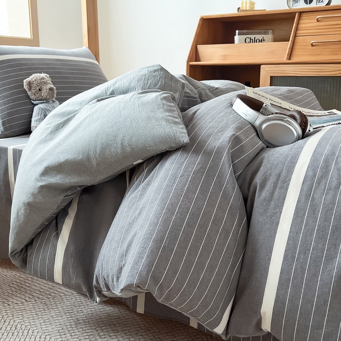 91家纺网 家纺一手货源 找家纺 九沐良品 2025新款全棉纯棉色织水洗棉学生三件套六件套大礼包 灰条