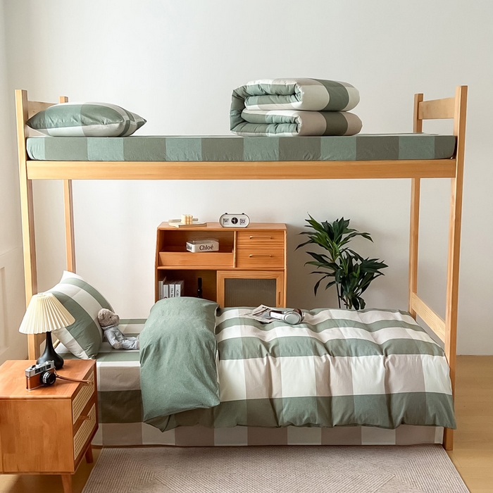 91家纺网 家纺一手货源 找家纺 九沐良品 2025新款全棉纯棉色织水洗棉学生三件套六件套大礼包 绿大格