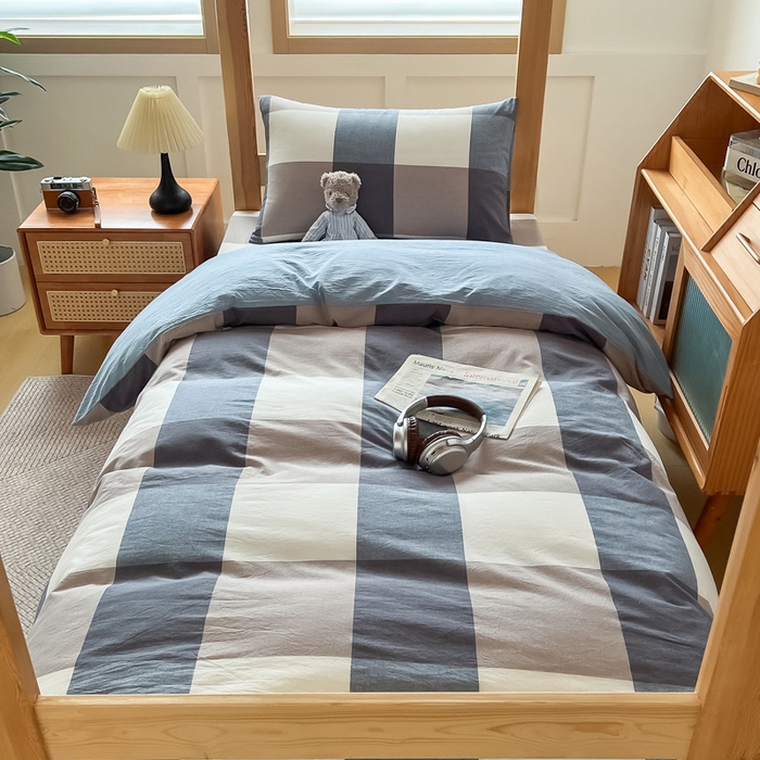 91家纺网 家纺一手货源 找家纺 九沐良品 2025新款全棉纯棉色织水洗棉学生三件套六件套大礼包 米粽丈青格