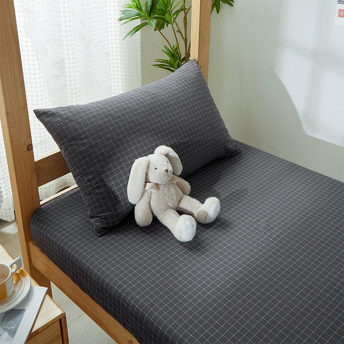 91家纺网 家纺一手货源 找家纺 九沐良品 2025新款全棉纯棉色织水洗棉学生三件套六件套大礼包 新灰格