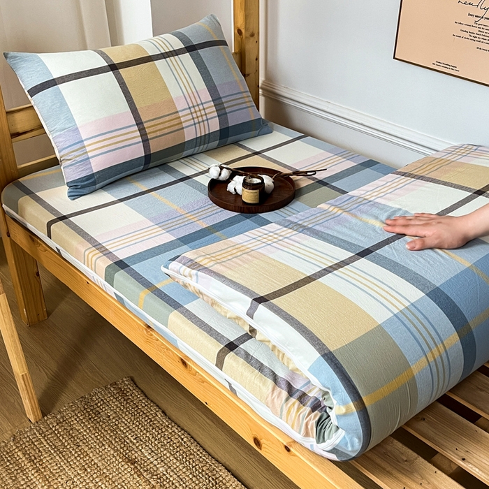 91家纺网 家纺一手货源 找家纺 九沐良品 2025新款全棉纯棉色织水洗棉学生三件套六件套大礼包 英伦格