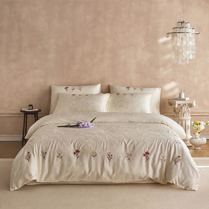 91家纺网 家纺一手货源 找家纺 初拾 2025新款全棉纯棉提花刺绣系列—栀子花信 栀子花信-奶昔白