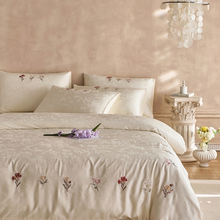 91家纺网 家纺一手货源 找家纺 初拾 2025新款全棉纯棉提花刺绣系列—栀子花信 栀子花信-奶昔白