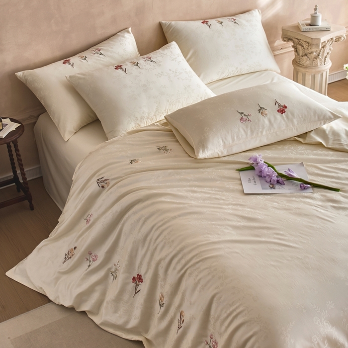 91家纺网 家纺一手货源 找家纺 初拾 2025新款全棉纯棉提花刺绣系列—栀子花信 栀子花信-奶昔白