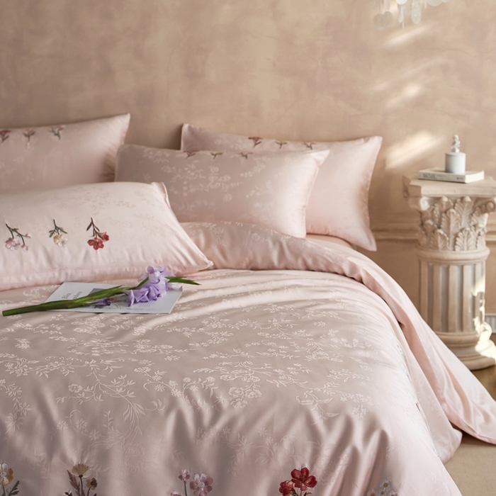 91家纺网 家纺一手货源 找家纺 初拾 2025新款全棉纯棉提花刺绣系列—栀子花信 栀子花信-樱落粉