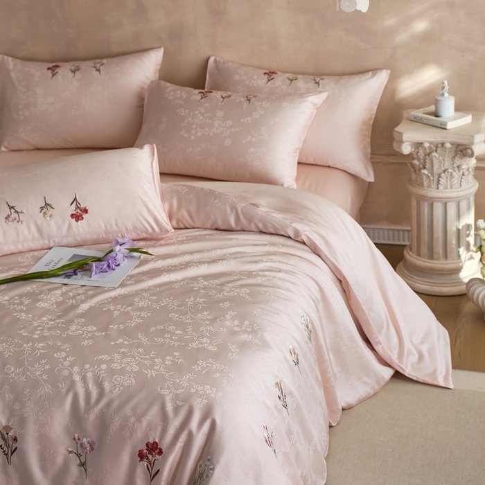 91家纺网 家纺一手货源 找家纺 初拾 2025新款全棉纯棉提花刺绣系列—栀子花信 栀子花信-樱落粉