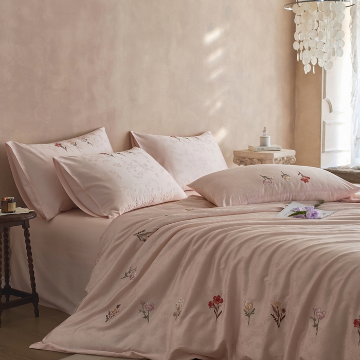 91家纺网 家纺一手货源 找家纺 初拾 2025新款全棉纯棉提花刺绣系列—栀子花信 栀子花信-樱落粉