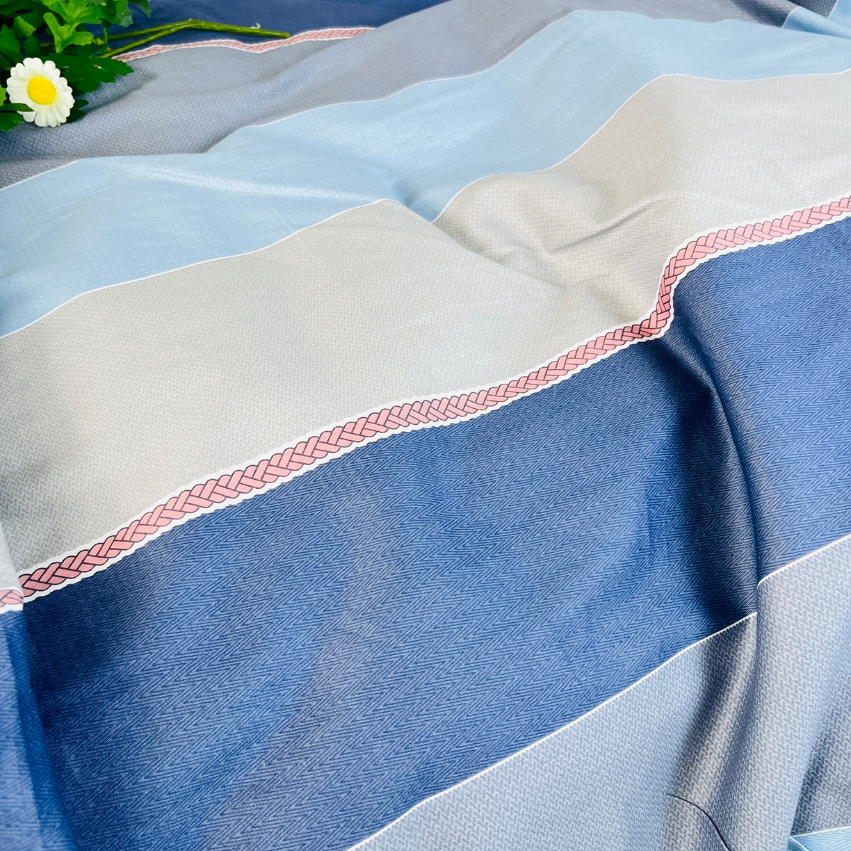 91家纺网 家纺一手货源 找家纺 云梦2025新款全棉印花学生宿舍套件 极简自习室