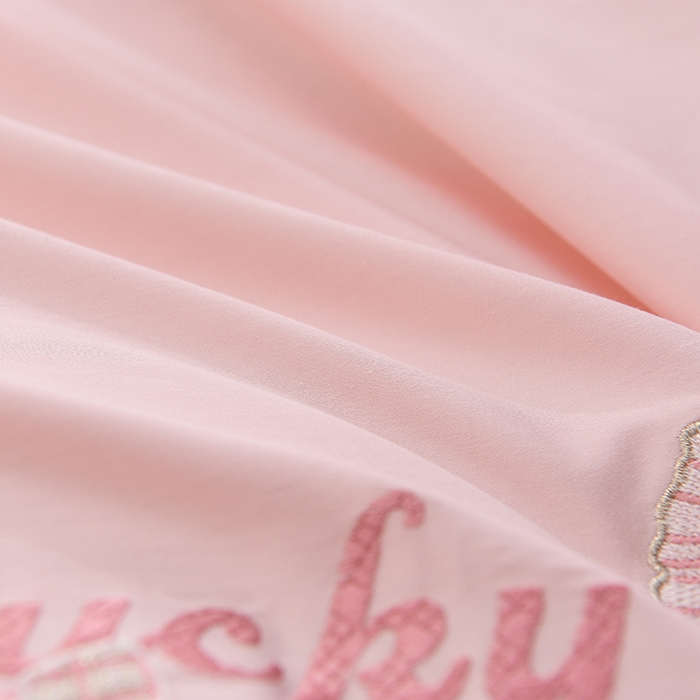 91家纺网 家纺一手货源 找家纺 登登家纺 2025新款A类长绒棉刺绣四件套-卡通 兔熊-粉