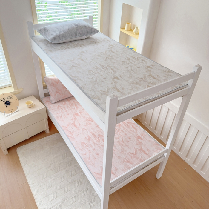 91家纺网 家纺一手货源 找家纺 （总）小萌虎 2025新款亲肤舒适学生宿舍凉席PE凉感凉席席子