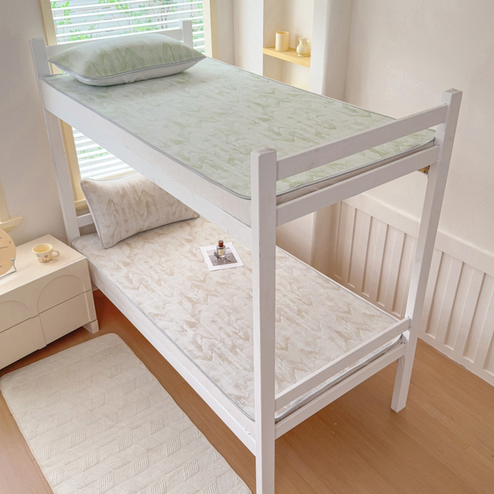 91家纺网 家纺一手货源 找家纺 小萌虎 2025新款亲肤舒适学生宿舍凉席PE凉感凉席席子 学生款山溪-咖