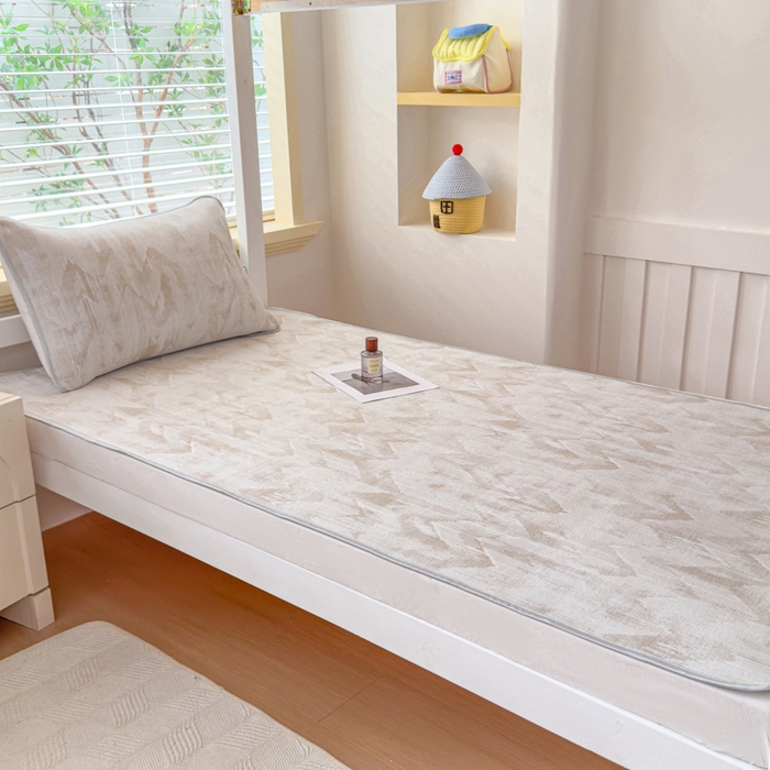 91家纺网 家纺一手货源 找家纺 小萌虎 2025新款亲肤舒适学生宿舍凉席PE凉感凉席席子 学生款山溪-咖